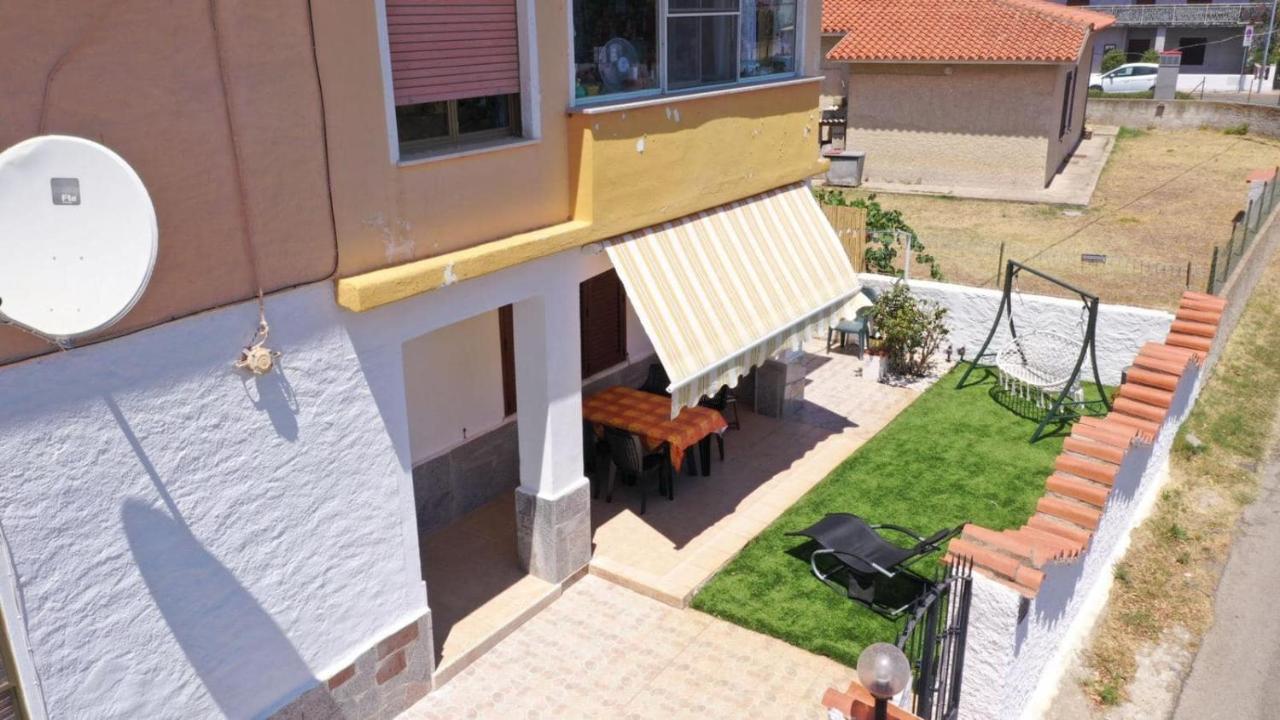 Le Case Di Helga Budoni Exterior photo